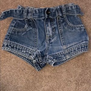 Super cute old navy denim shorts